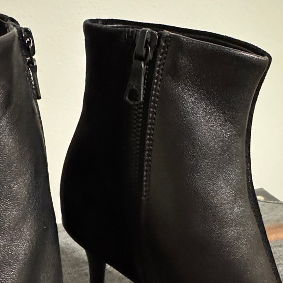 Authentic Rag & Bone Black Ankle Boots - Picture 4 of 12